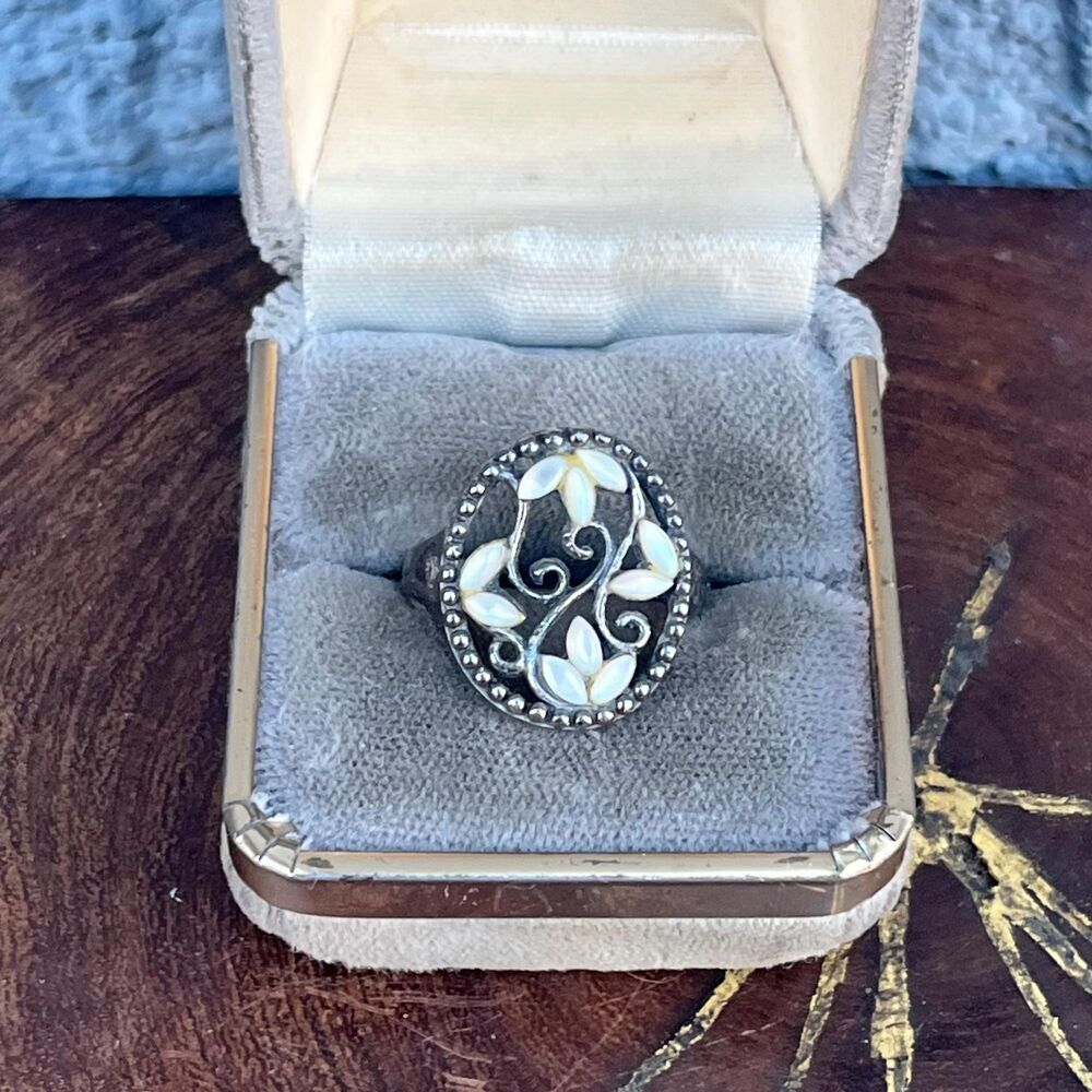 Vintage Mother of Pearl Ring Size 8 1/4  Sterling Silver Art Nouveau